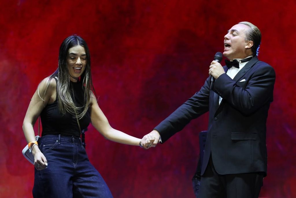 Cristian Castro con Vanessa Ríos en León, Guanajuato