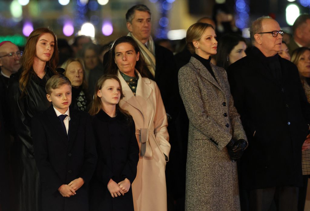 Christine Knecht de Massy con su madre y sus primos, los príncipes Jacques y Gabriella