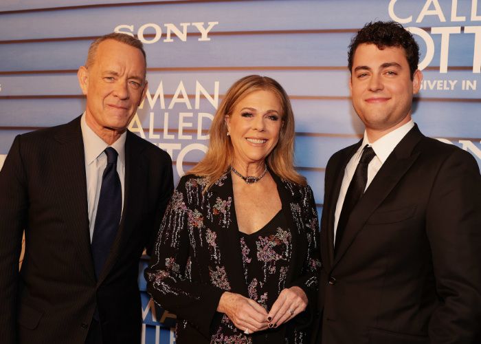 Tom Hanks, su mujer Rita Wilson y su hijo Truman Hanks en el estreno de 'El peor vecino del mundo'