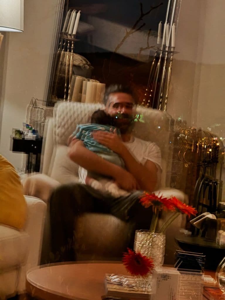 Neslihan Atagül y Kadir Doğulu enternecen con nuevas fotos de su bebé, Aziz
