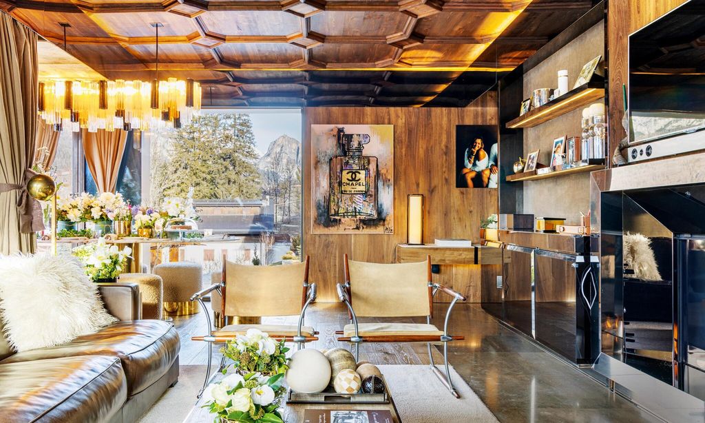 Casa Elisabetta Franchi Cortina HOLA 4156