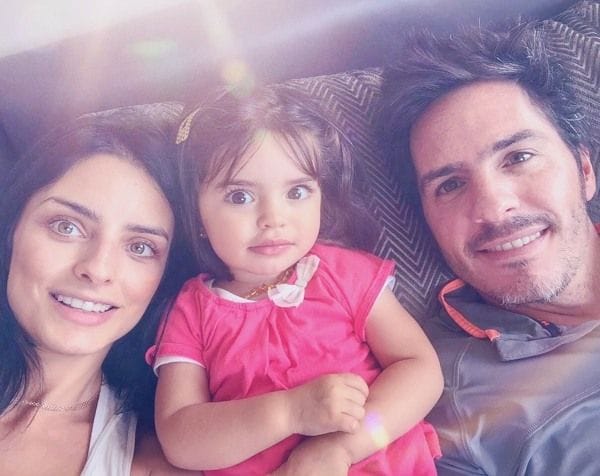 aislinn-derbez-aitana-3