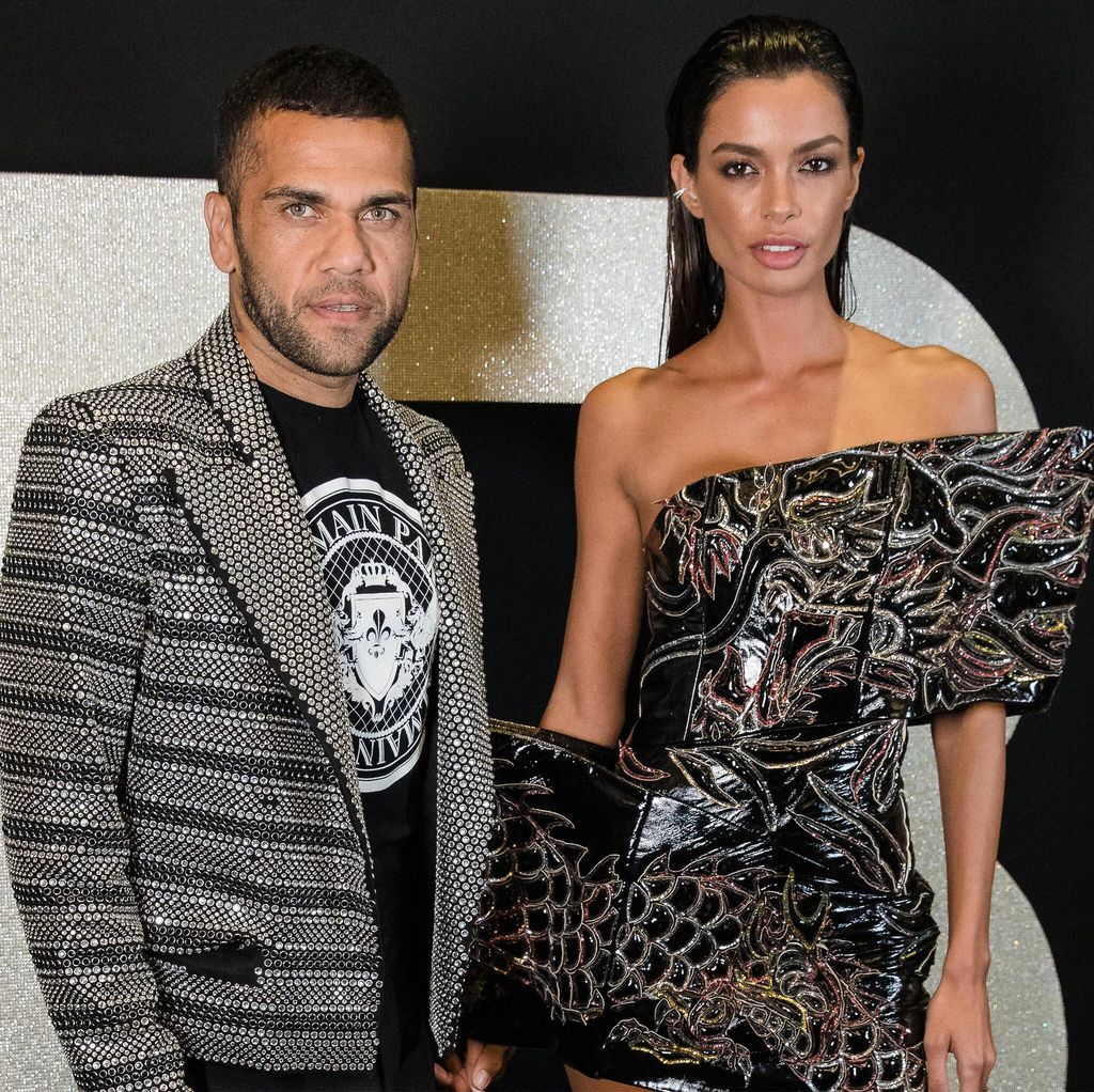 Dani Alves y Joana Sanz
