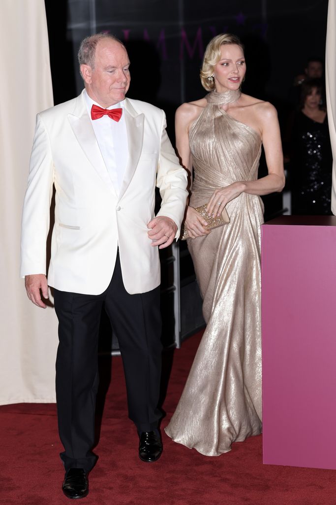 Charlene y Alberto de Mónaco en el Baile de La Cruz Roja