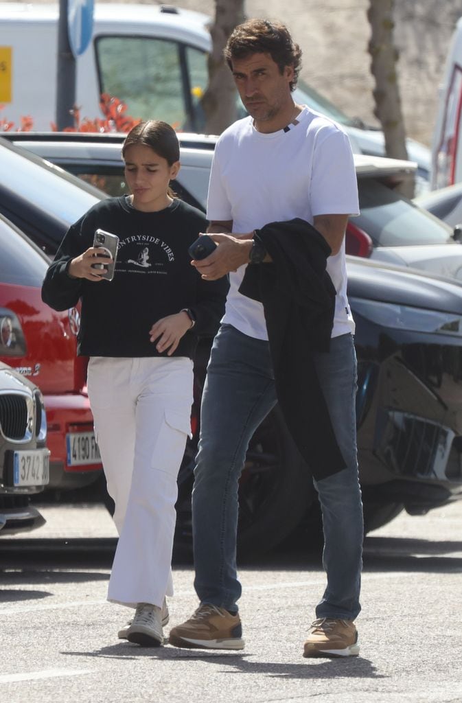 Raúl González con su hija María