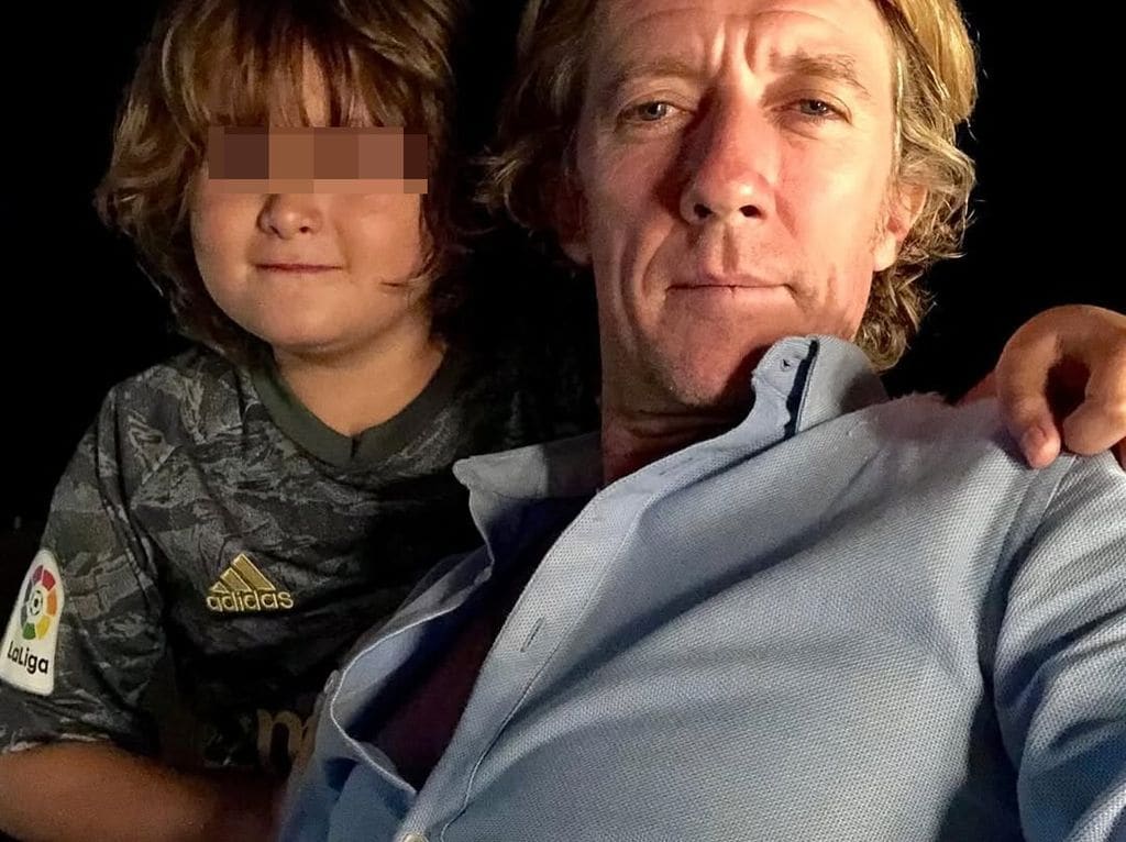 La emoción de Nicolás Vallejo-Nágera en la graduación de su hijo Andrea Nicolás: 'No puedo estar más orgulloso de ti'
