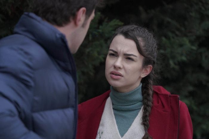 Ömer y Asiye acuden a casa de los Yilmaz a liberar a Sevval en 'Hermanos'