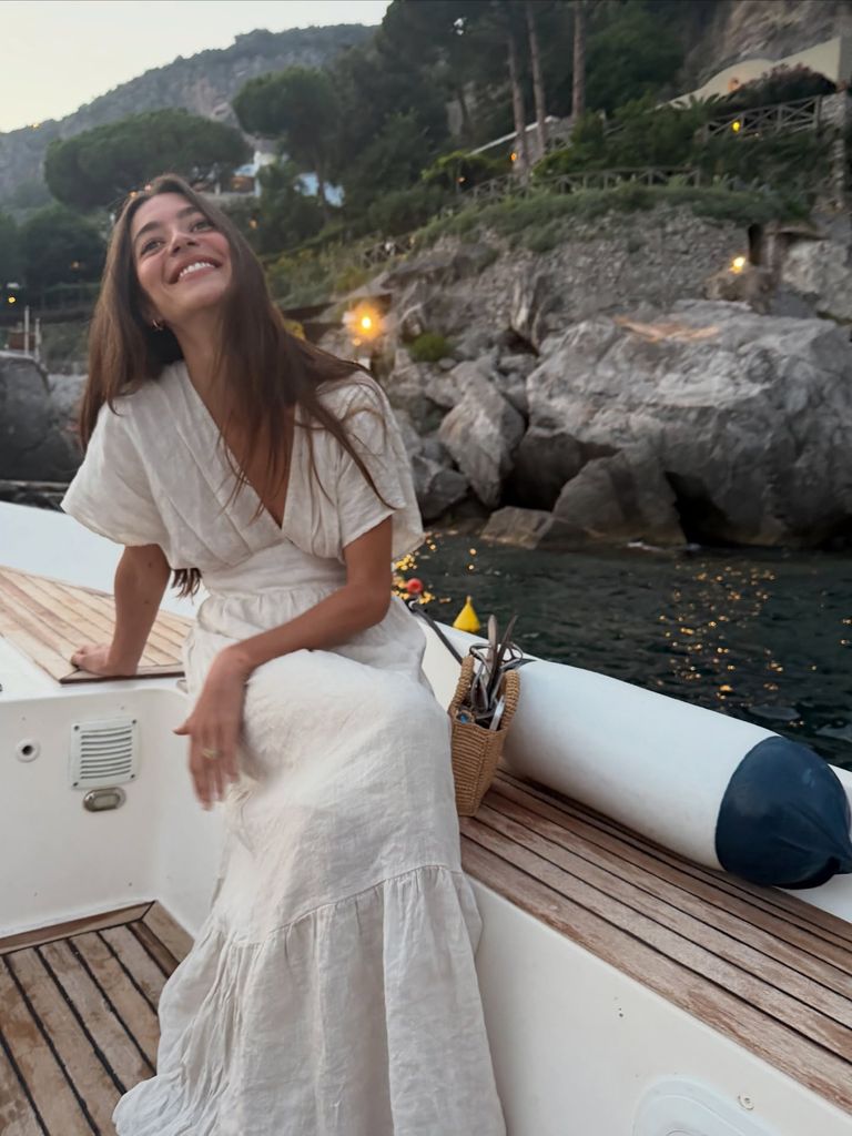 Rocío, sonriente en Positano, donde ha pasado unos días de lo más especiales tras su boda
