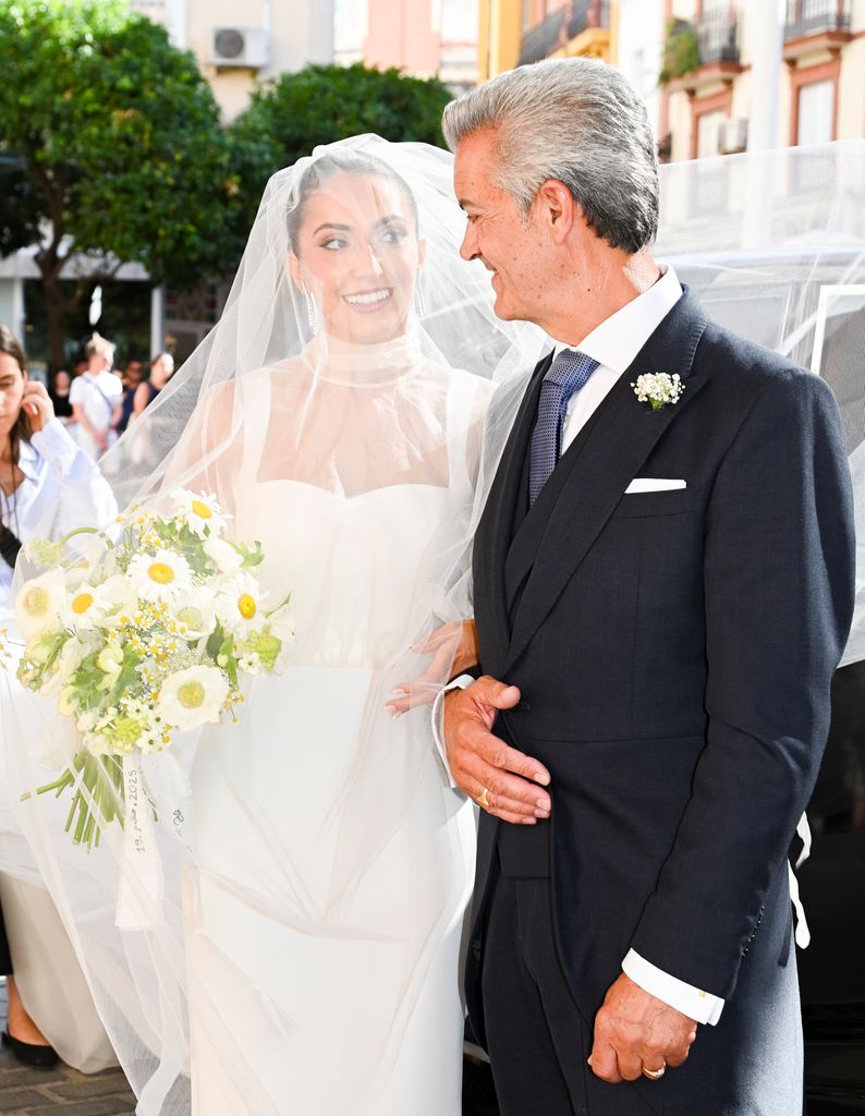 La boda de Fabián Ruiz y Rosa Pereira en Sevilla