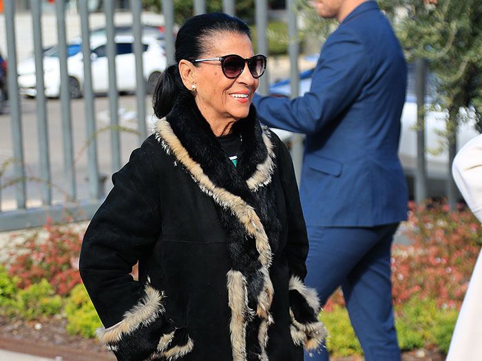 Carmen Flores 