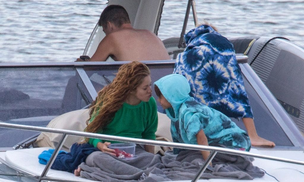 shakira gerard piqu y sus hijos