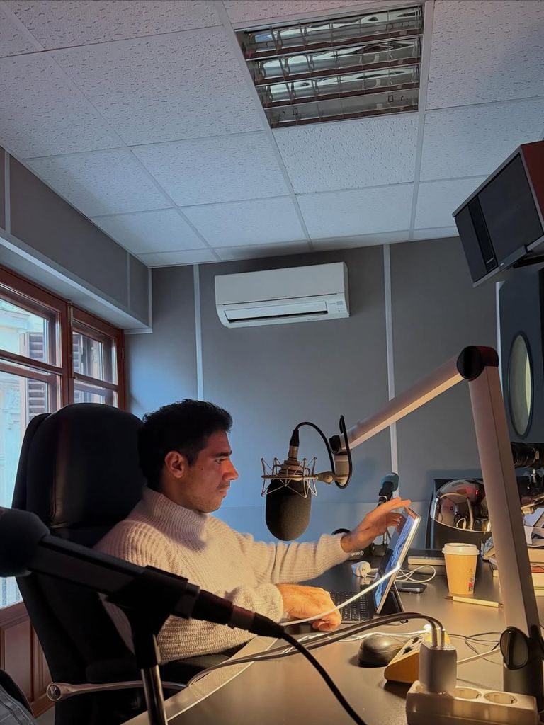 Alberto Herrera en la radio