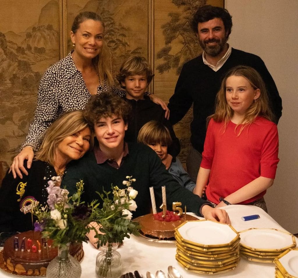 Cari Lapique felicita a su nieto Pedro en su 15 cumpleaños 