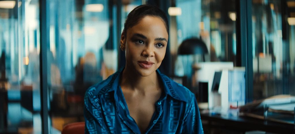 La serie juega con la idea de que toda historia depende de quién la cuente y plantea una pregunta: ¿Quién dice la verdad?