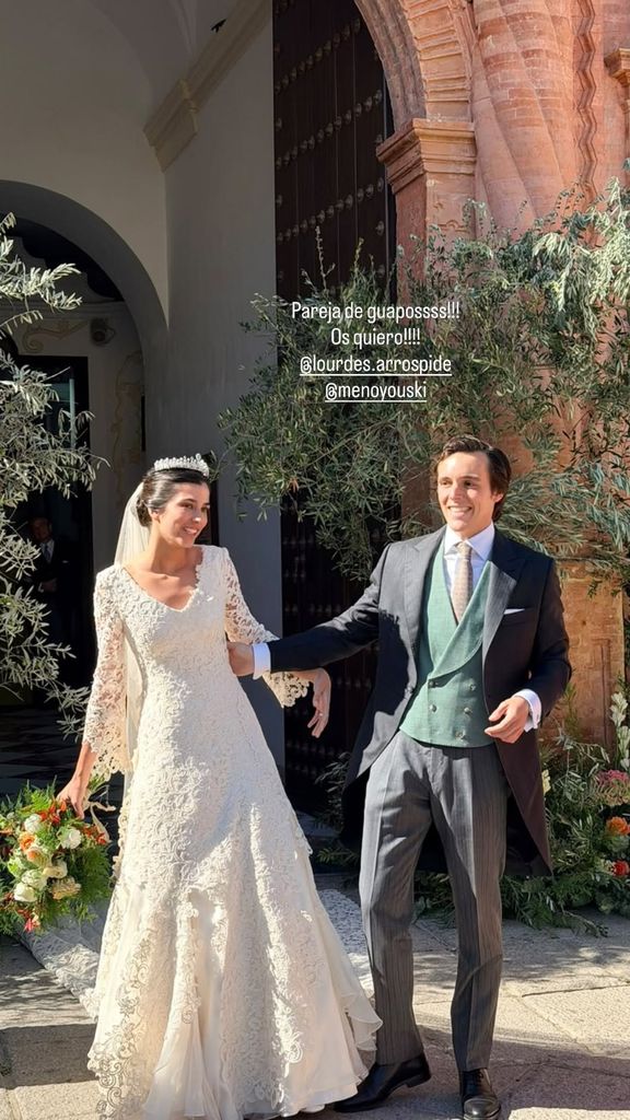 Tana Rivera asiste con Eugenia Martínez de Irujo y Narcís Rebollo a la boda de unos amigos en Córdoba
