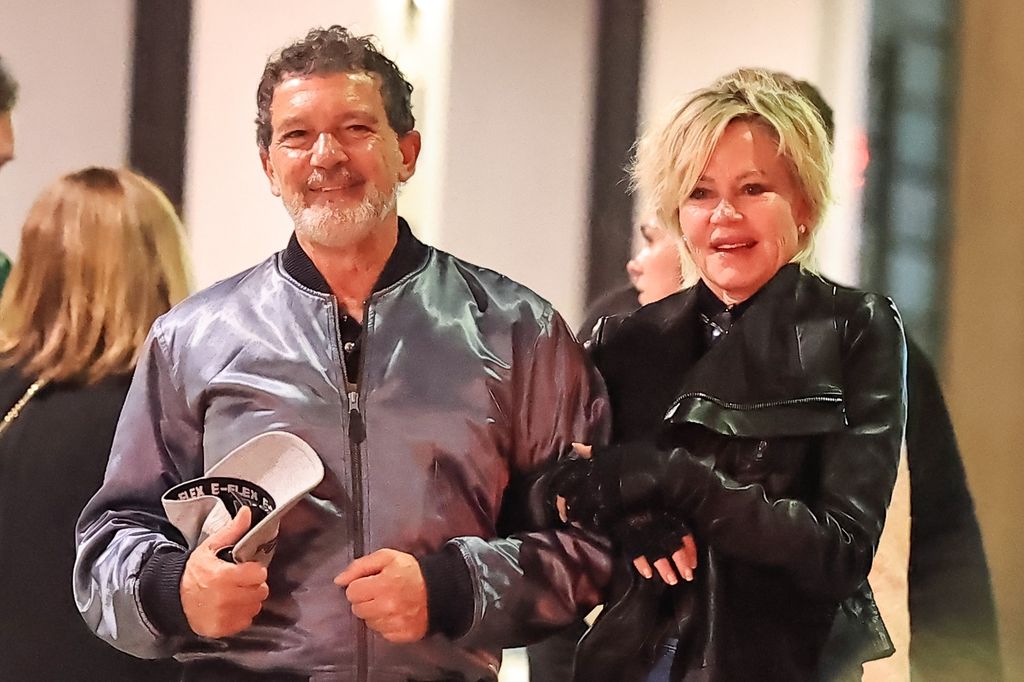 Antonio Banderas y su exesposa, Melanie Griffith, fueron captados elpasado 26 de abril tras una cena en Beverly Hills