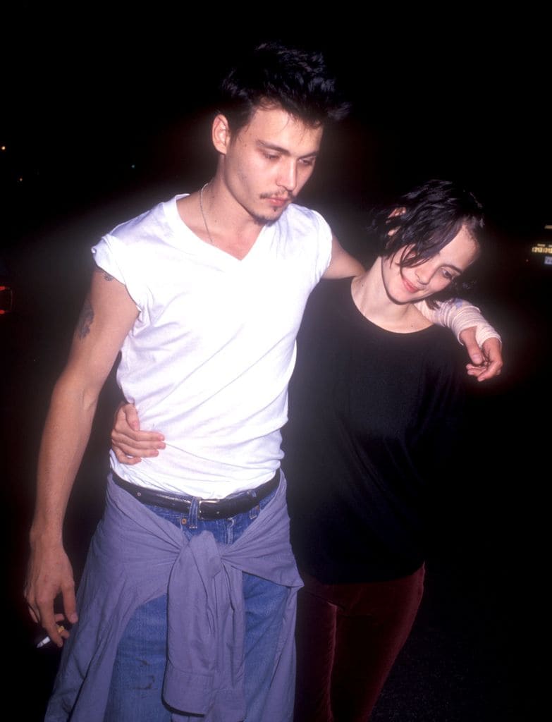 Johnny Depp y Winona Ryder en 1990 (Photo by Barry King/WireImage)