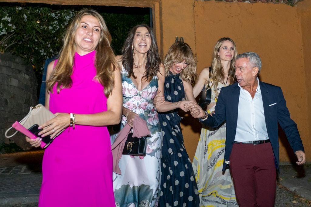 Silvia Casas, Juan José Padilla , José Luis Rodríguez El turronero , Paz Padilla , Emma García y Vanessa Romero