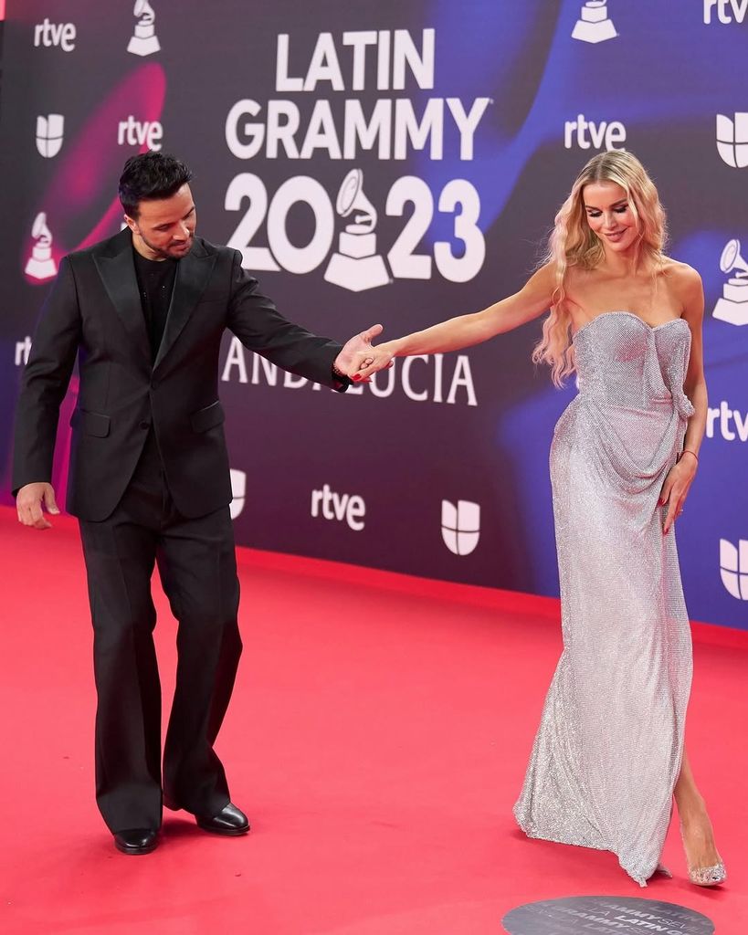 Águeda López se siente muy dichosa por celebrar un año más de vida de su esposo 