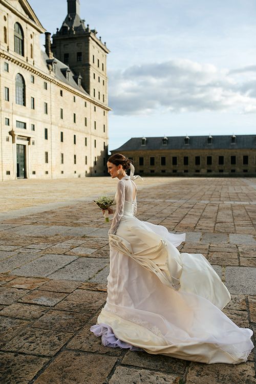 La boda de AnaÏs en El Real Monasterio de El Escorial