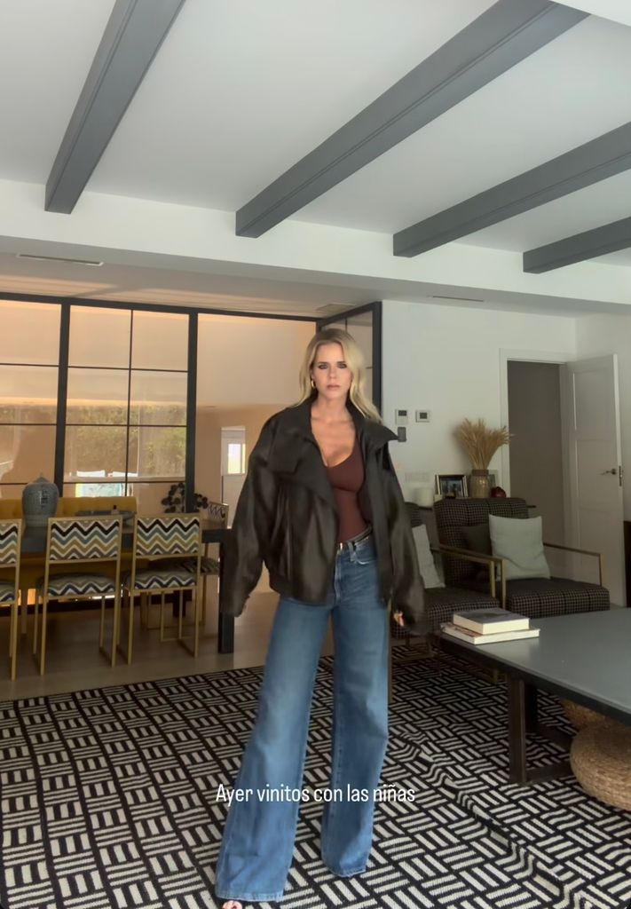 Amelia Bono desvela en un solo look las 5 tendencias que veremos sin parar este otoño