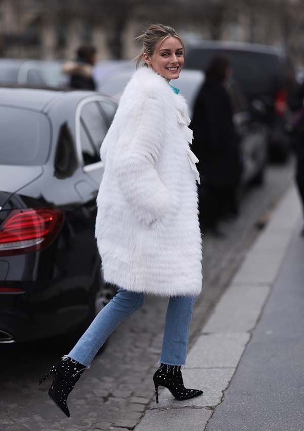 Olivia Palermo con abrigo de pelo en la Semana de la Alta Costura de París