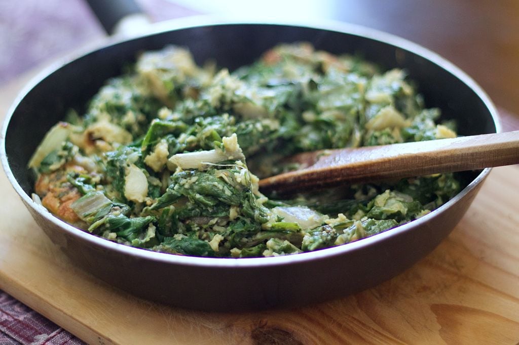 Las acelgas se pueden cocer, saltear, rehogar, freír... y de todas las maneras están deliciosas. ¡Hay que darle una oportunidad o varias!