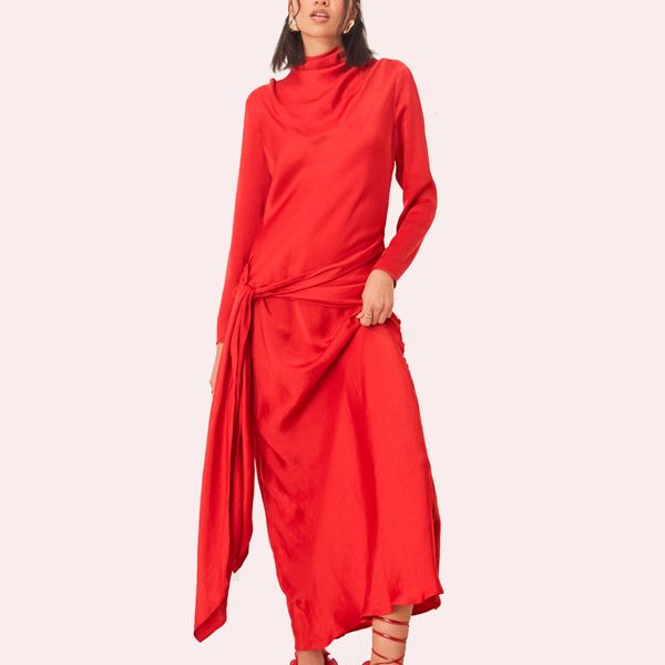 Vestido largo rojo de manga larga con lazada delantera de satén de ASOS DESIGN