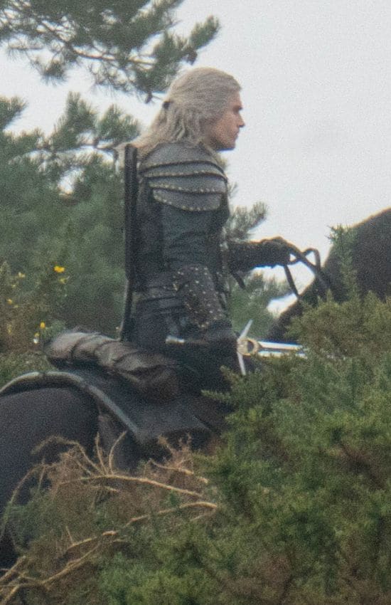 Henry Cavill deja The Witcher