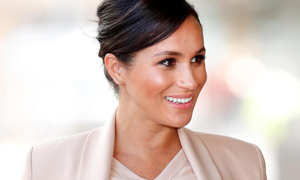 Pestañas tupidas y cejas marcadas son señas de identidad de Meghan
