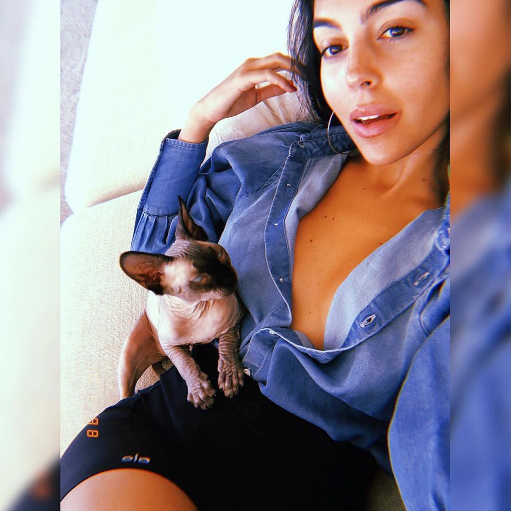 Georgina y su gato Pepe