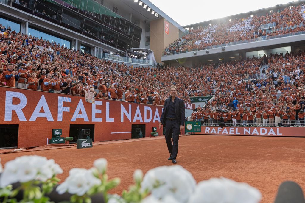 La emoción de Rafa Nadal conquista a Francia: la prensa lo consagra como rey eterno de Roland Garros