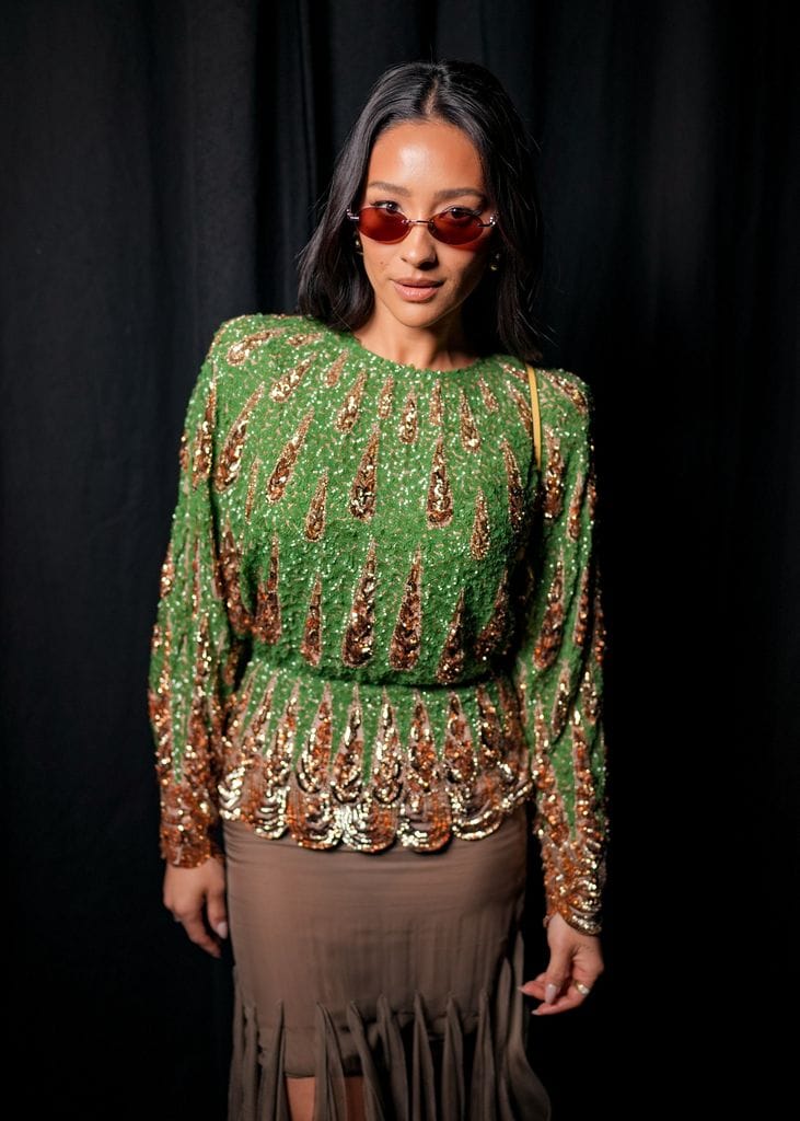 Shay Mitchell en el desfile de Valentino.