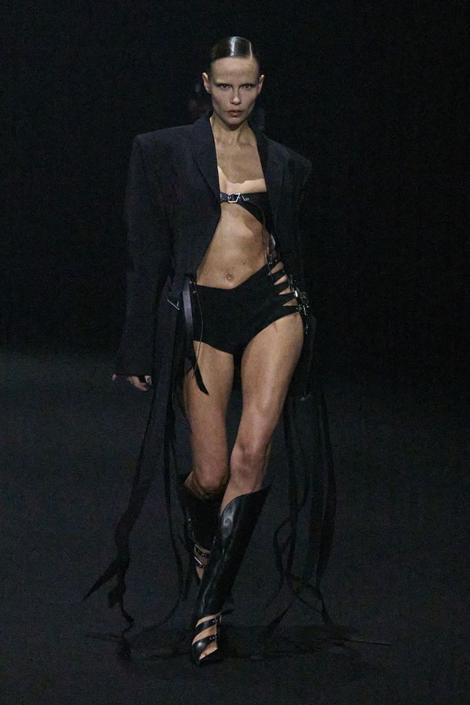mugler010a
