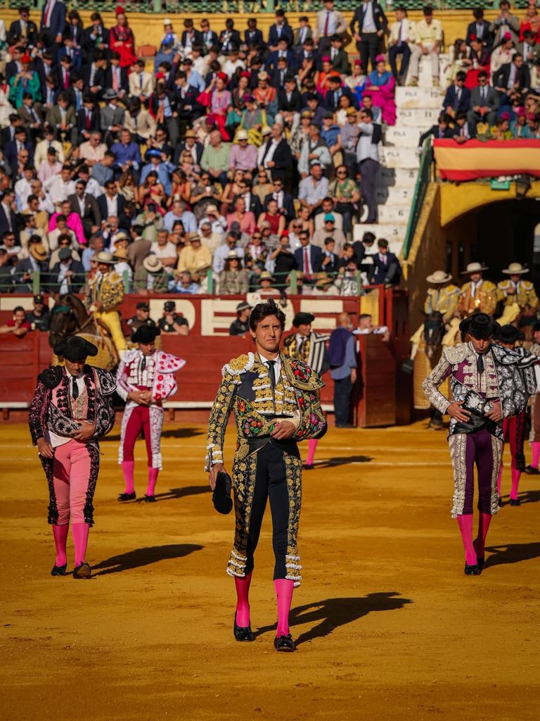 Roca Rey, en su regreso triunfal a los ruedos en Jerez