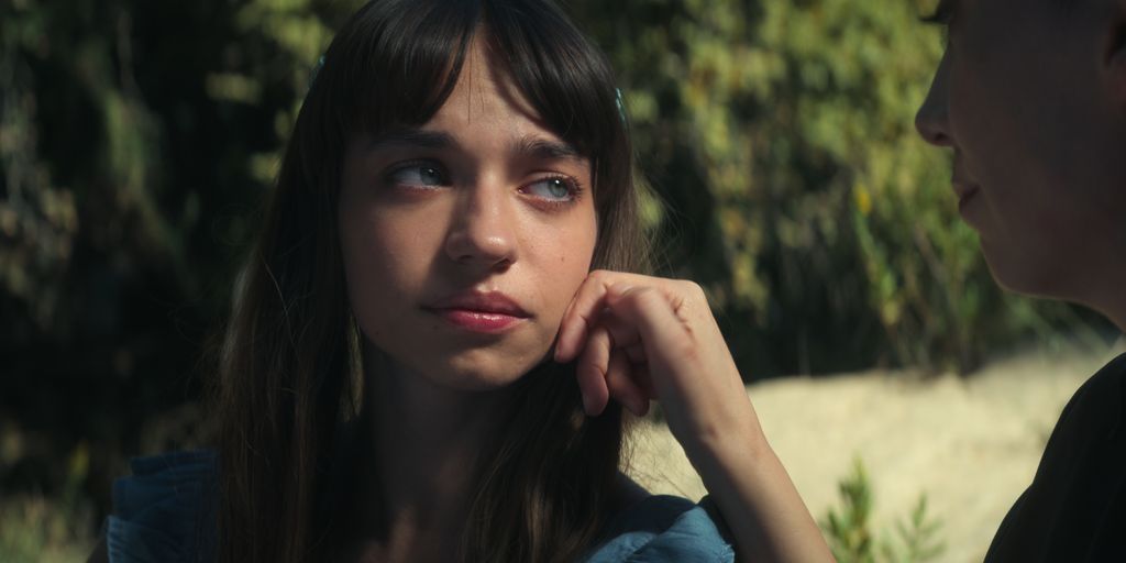 Eylül Tumbar da vida a Bambi en '¿De quién huimos, mamá?