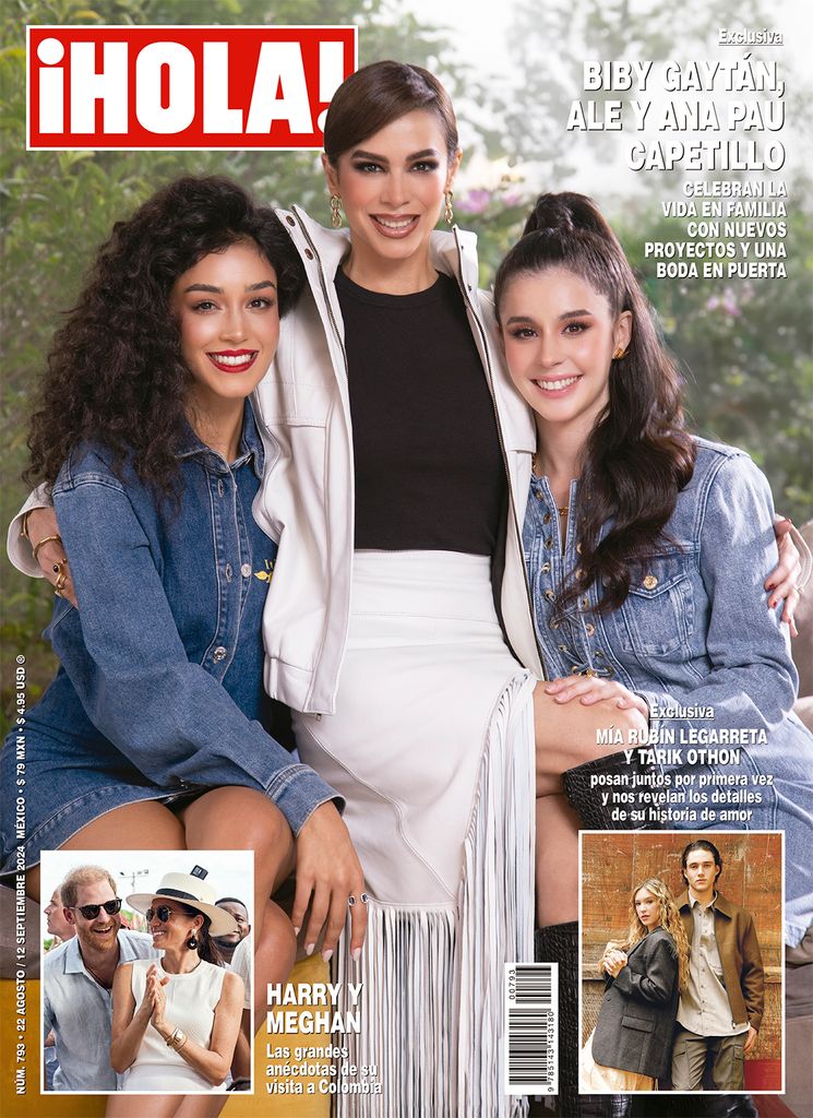 Biby Gaytán y sus hijas posan para ¡HOLA!