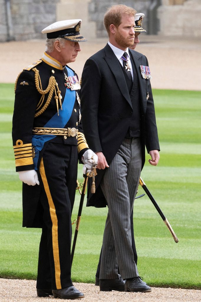 Así se enteró el príncipe Harry del ingreso de su padre, el rey Carlos III, en el hospital