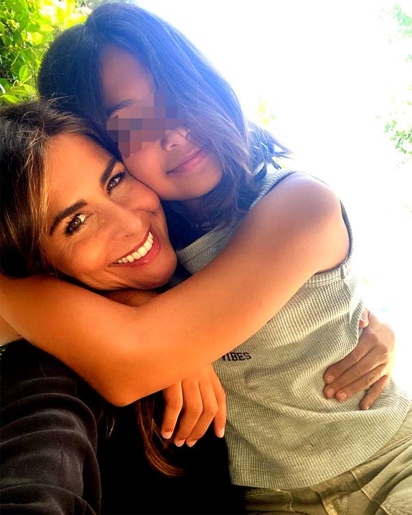 Nuria Roca abre el álbum familiar en el 13 cumpleaños de su hija