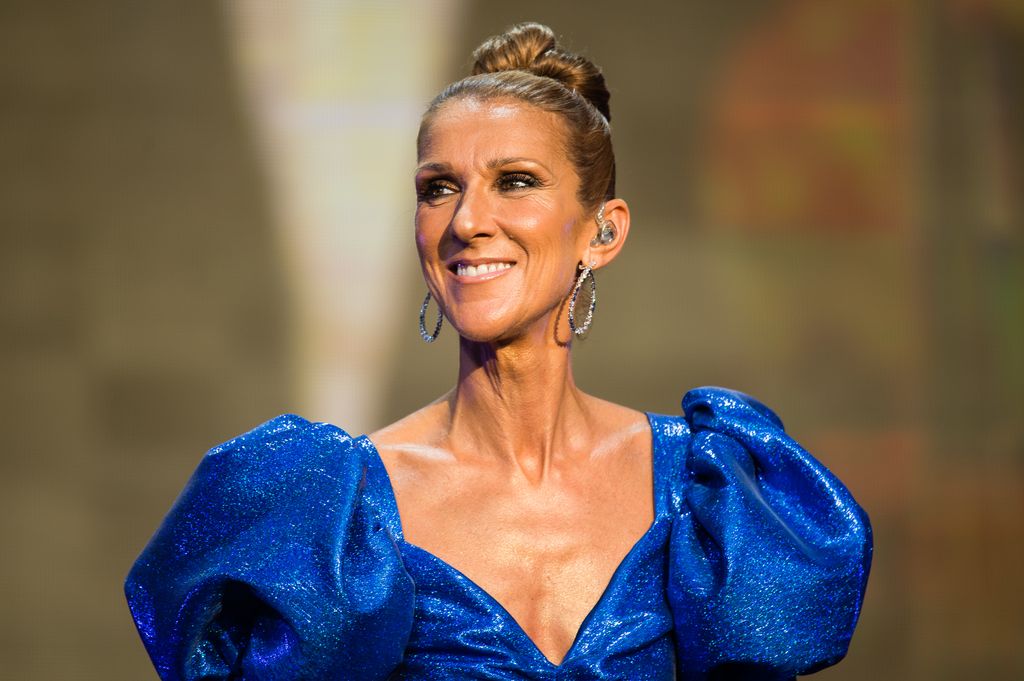 Celine hizo público por primera vez su diagnóstico de síndrome de la persona rígida en diciembre de 2022