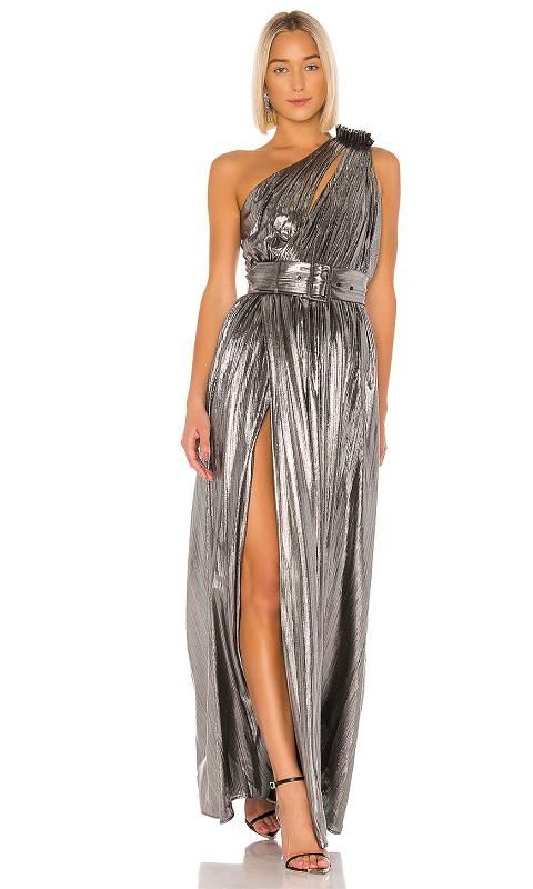 andrea gown color plateado de la firma retrofete