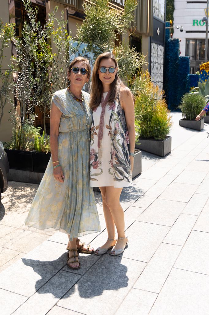 Mariana y Silvia Villaseñor