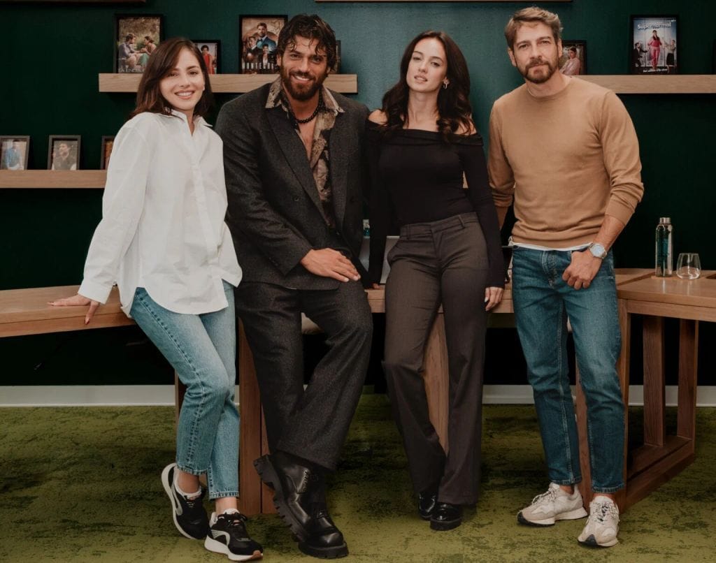 Can Yaman protagonizará "El laberinto de las mariposas" junto a Nati de Natalia, Andrea Duro y Félix Gómez entre otros
