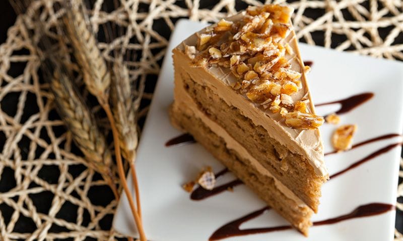 Tarta con cobertura de toffee