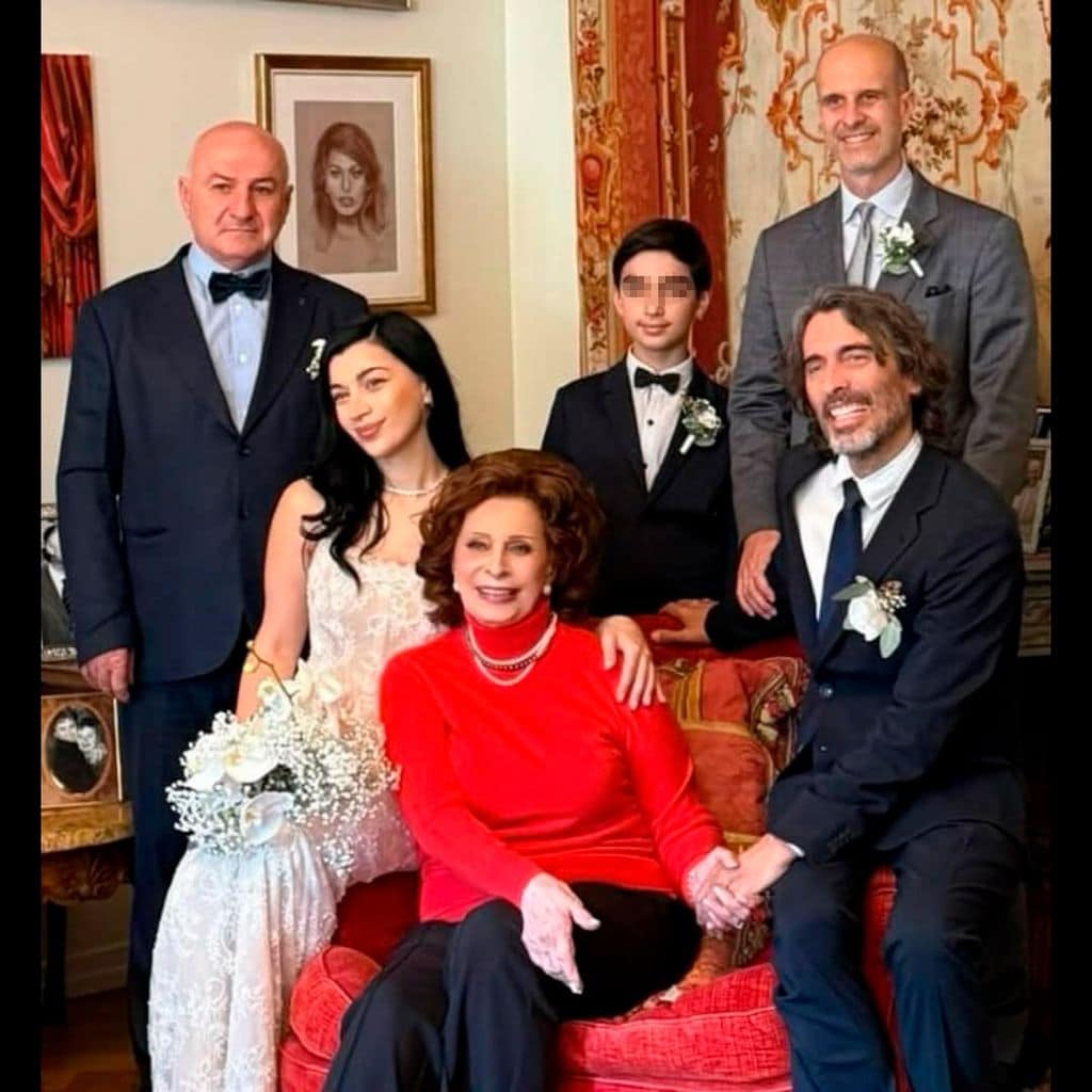 Sofía Loren en la boda civil de su hijo Carlo Ponti en Ginebra
