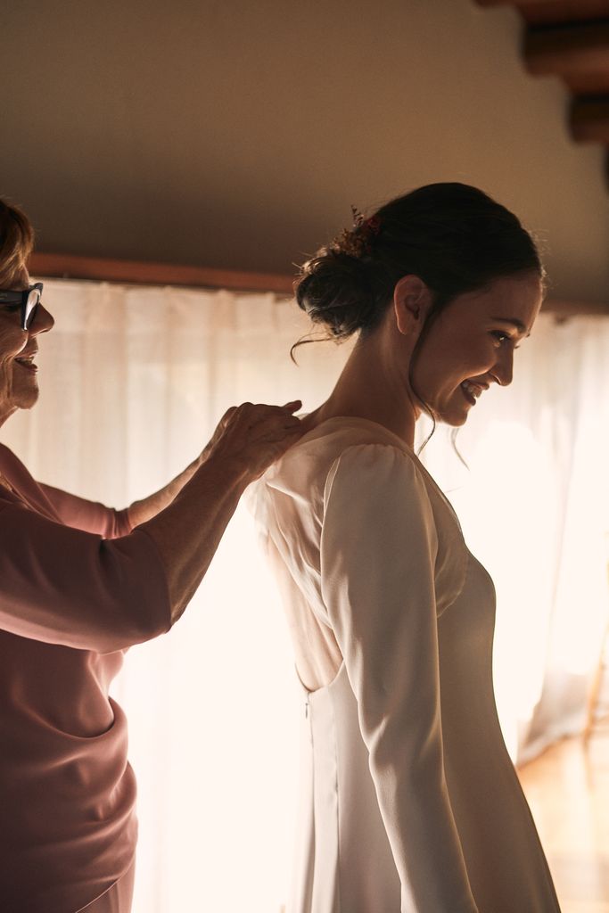 Novia viral Marta con vestido de Irene Toledano