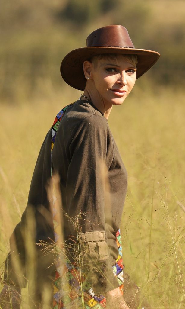 HOLA 4021 Charlene Mónaco