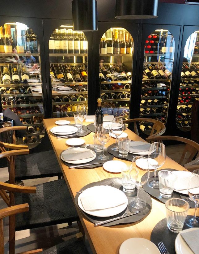Comedor de Roostiq, en Madrid, uno de los restaurantes favoritos de Victoria Federica.