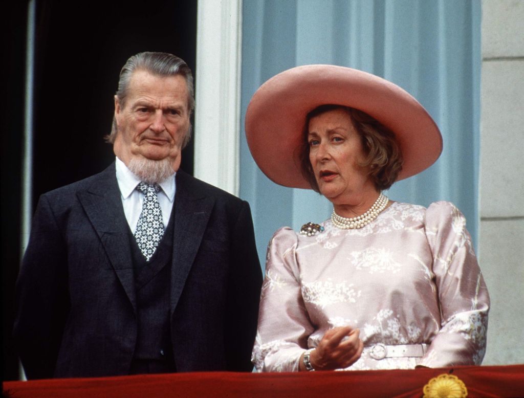 Lady Pamela Hicks con su marido, David, después de un Trooping the Colour