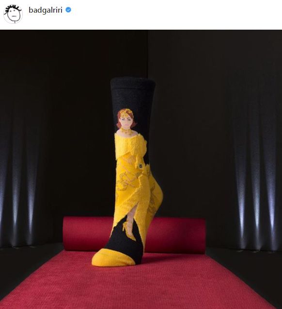 rihanna_calcetines-2z